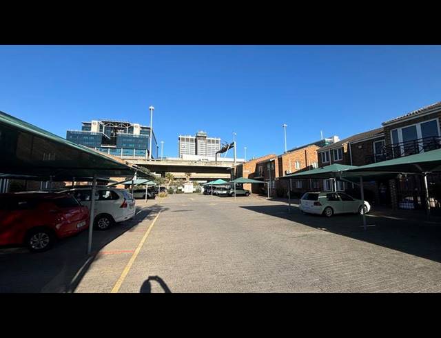 BUSINESS PROPERTY TO RENT IN FORESHORE